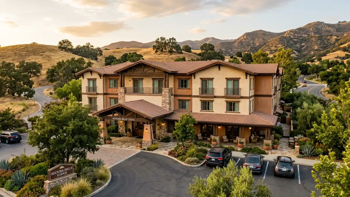 Hotels and accommodation options near mapped restrooms in Agoura Hills, California