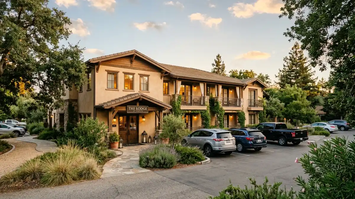 Hotels and accommodation options near mapped restrooms in Clovis, California
