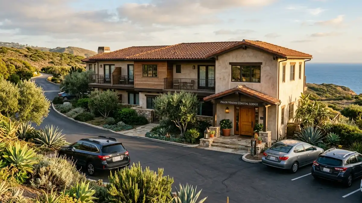 Hotels and accommodation options near mapped restrooms in Rancho Palos Verdes, California