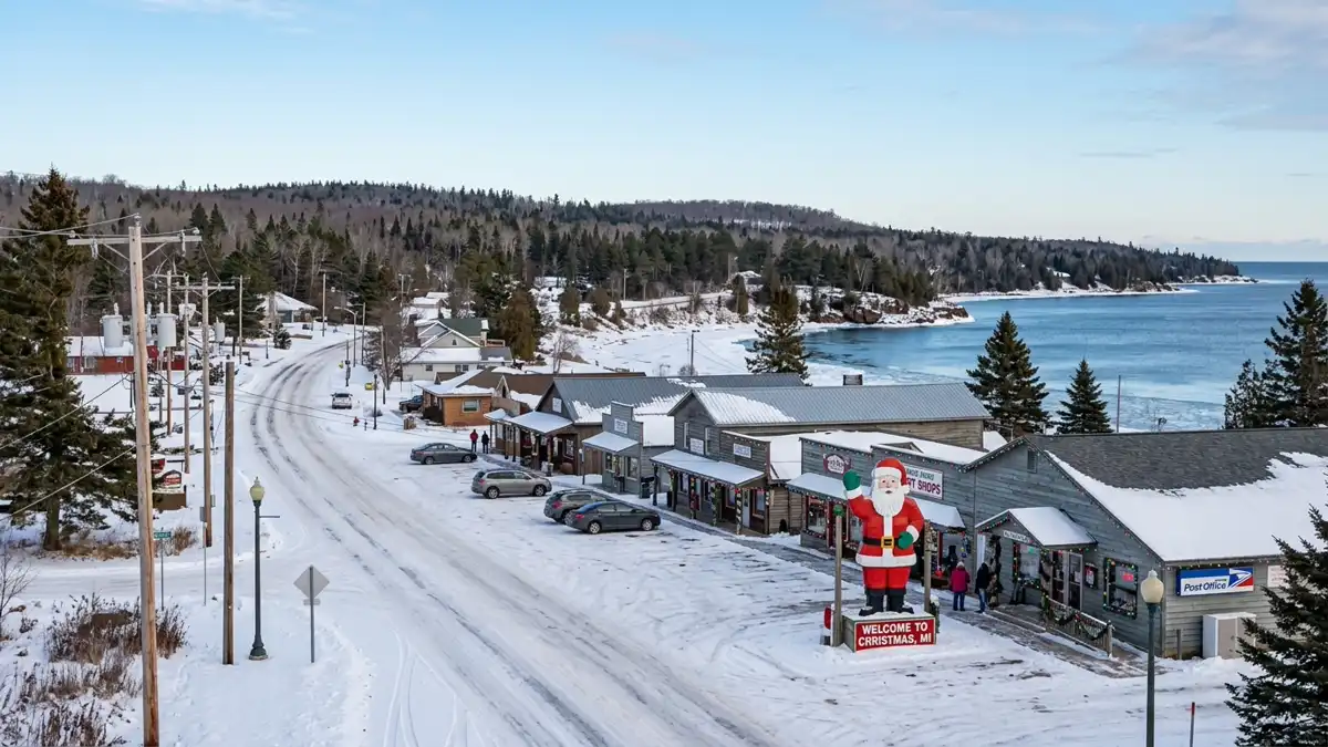 Public restroom locations mapped in Christmas, Michigan — 26 facilities across zip codes 49862
