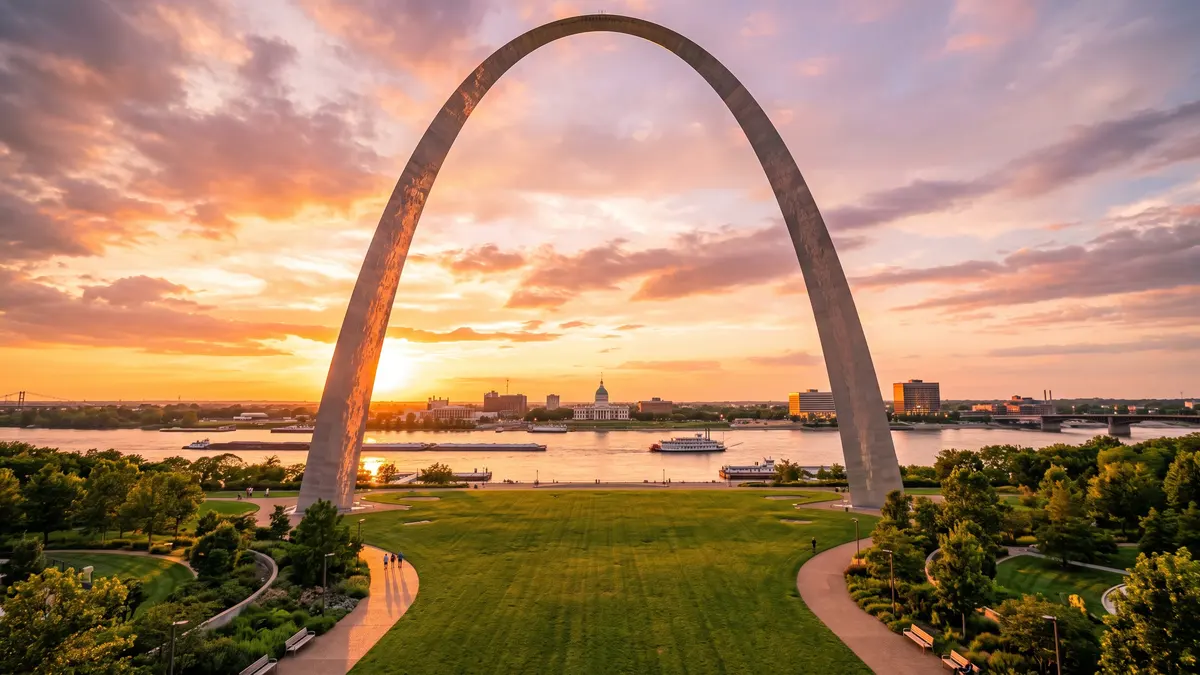 Gateway Arch and downtown St. Louis skyline seen from the Mississippi riverfront