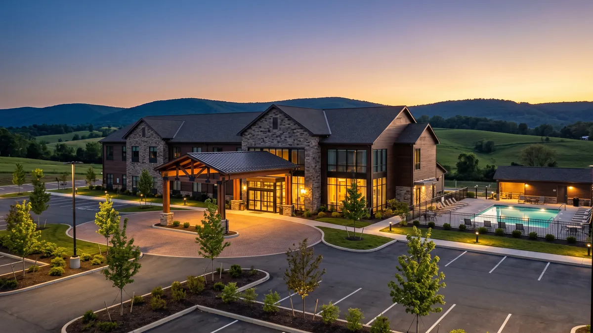 Hampton Inn Hershey exterior with outdoor pool and complimentary breakfast near Hersheypark