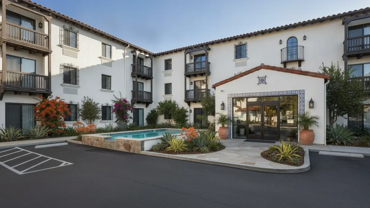 Days Inn Escondido exterior with outdoor pool and budget family accommodations near Safari Park